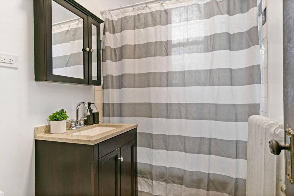 Well-Furnished 1Br Apt In Popular Spot - Belmont J3 Chicago Bagian luar foto
